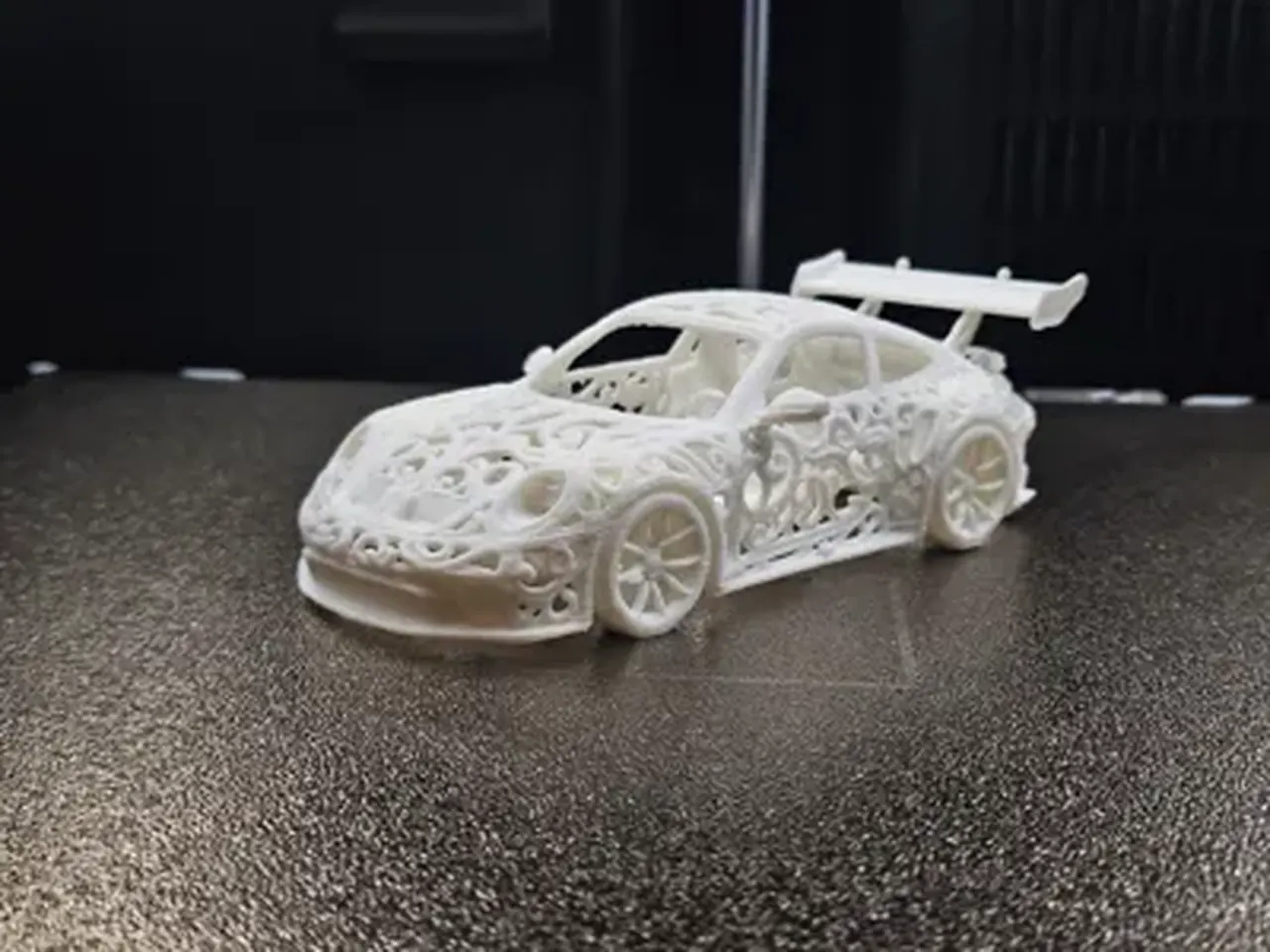 فایل سه بعدی ماشین Porsche 992 Voronoi